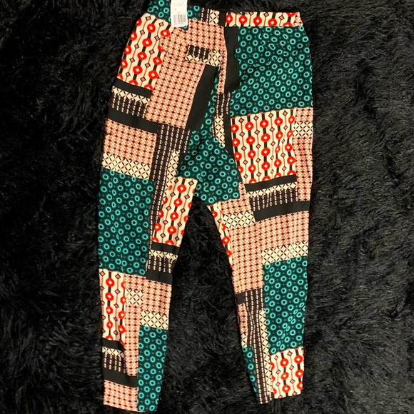 NWT Abstract Print Balloon Pants - Picture 2 of 3